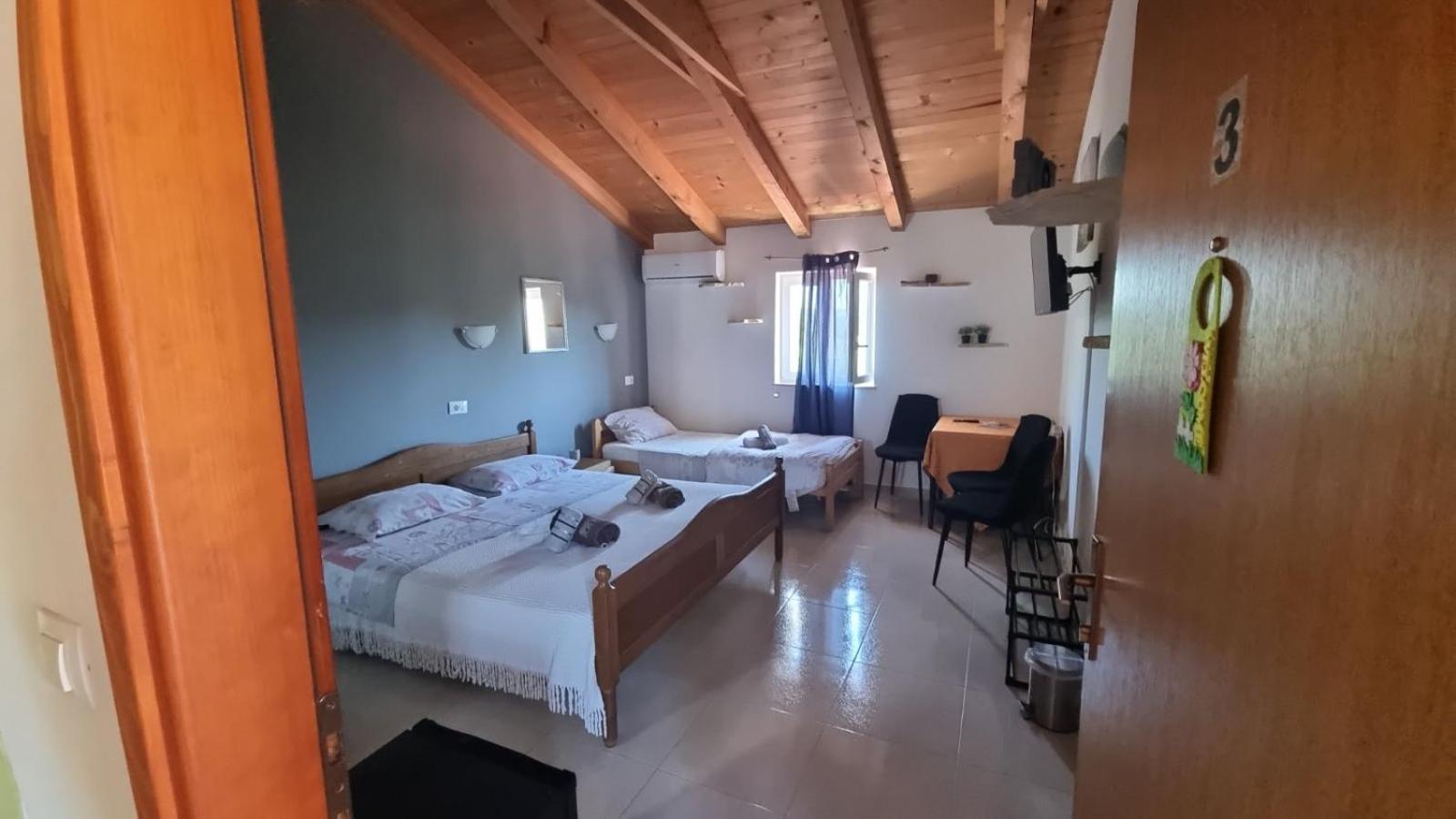 Sobe Anja Guest House Brtonigla Exterior photo